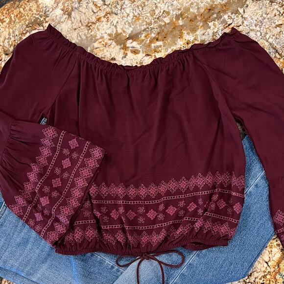 NWT Altar'd State Burgundy Embroidered Boho Festival Top - Picture 5 of 9